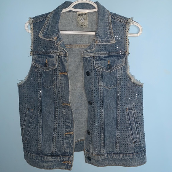 New Jean vest with rhinestones - Picture 3 of 9